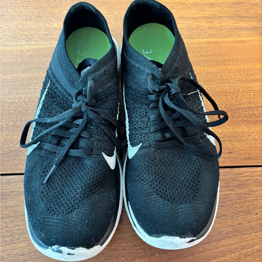 Nike Black FlyKnit 4.0 Athletic Shoes